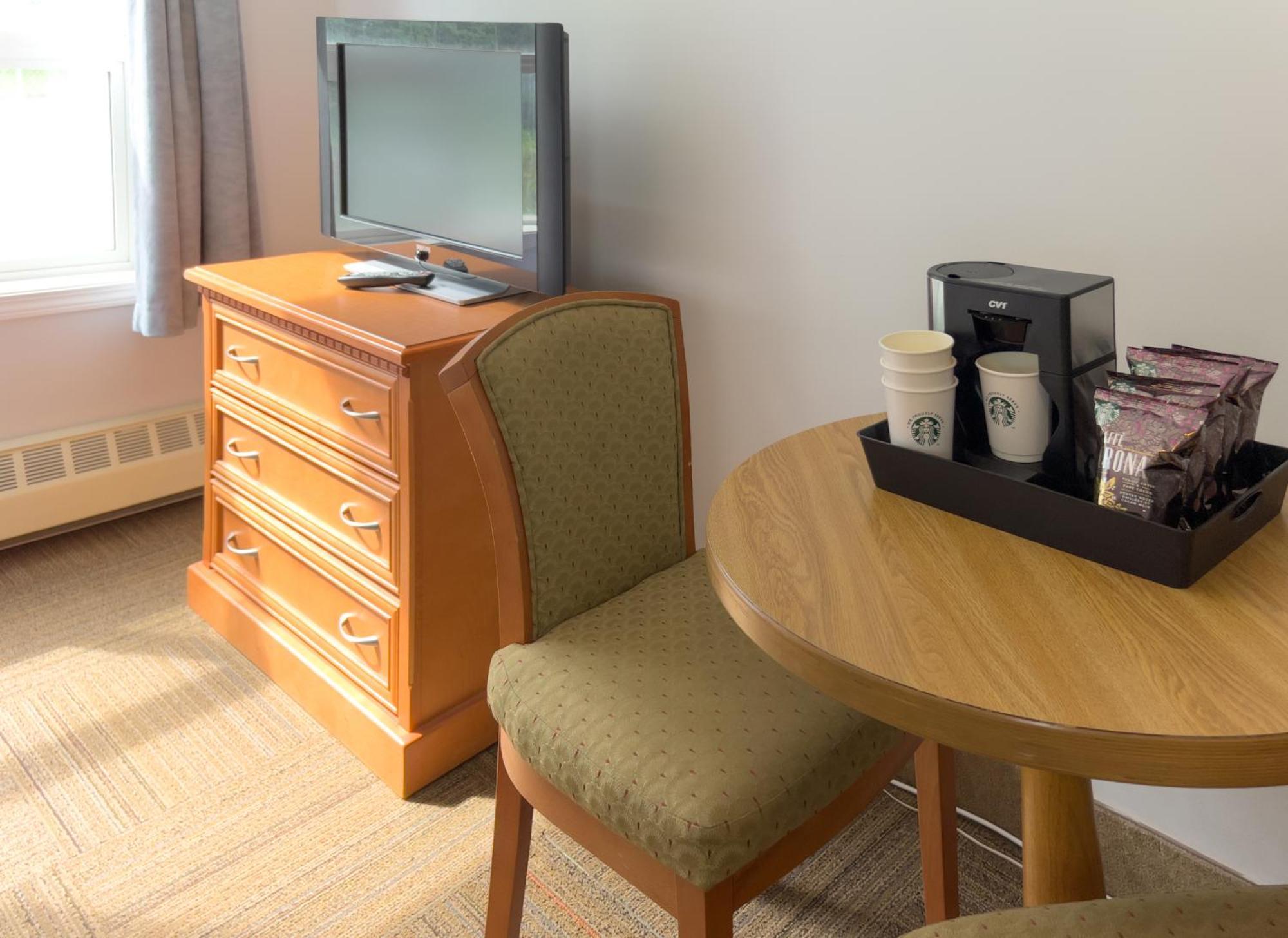 Coast Hinton Hotel Luaran gambar